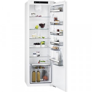 Холодильник AEG SKE818F1DC встр. 178 см