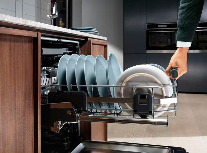 Посудомоечная машина Electrolux EEC 67310L 60 cm ComfortLift 900 QuickSelect фото