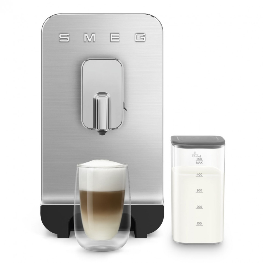 Кофемашина Smeg BCC13BLMEU черный Кофемашина Smeg BCC13BLMEU черный фото