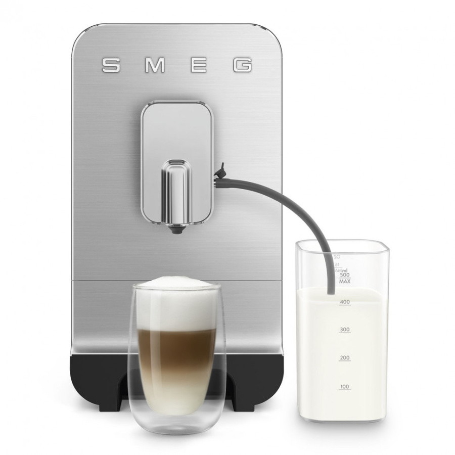 Кофемашина Smeg BCC13BLMEU черный Кофемашина Smeg BCC13BLMEU черный фото